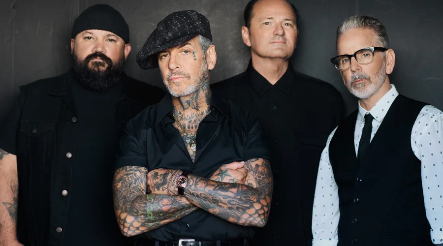 Social Distortion